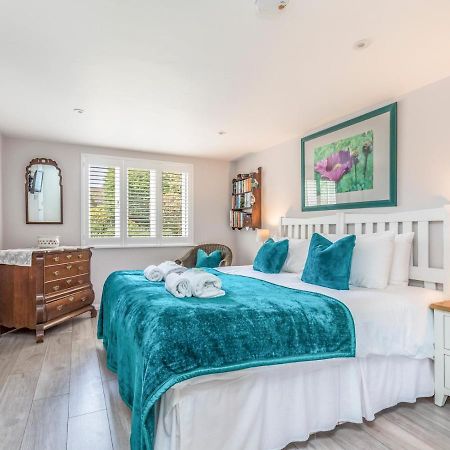 Pass The Keys Charming Apartment Attached To Thatched Cottage Chichester Eksteriør bilde